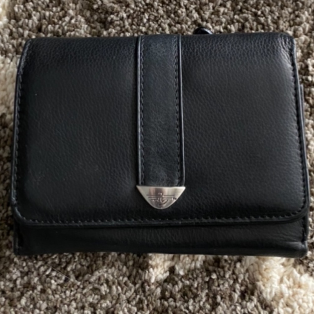 Black Women’s Dockers Wallet